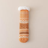 🧦✨ Calcetines Acogedores con Estampado Invernal – Para Días Fríos y Corazones Calientes ❄️❤️