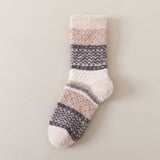 🧦 Calcetines afelpados con diseño invernal
