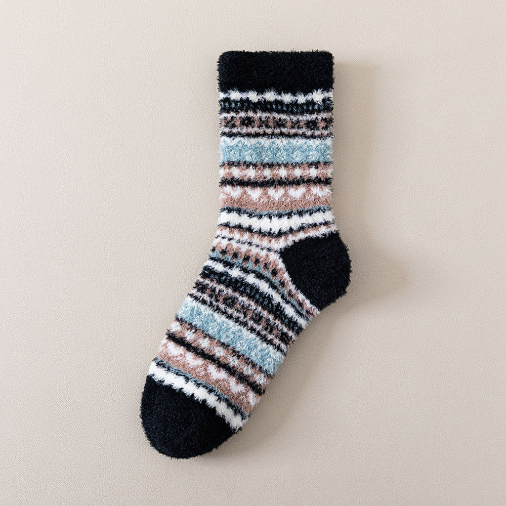 🧦 Calcetines afelpados con diseño invernal