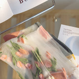 "Calcetines Transparentes con Tulipanes Bordados – Estilo Vintage Romántico