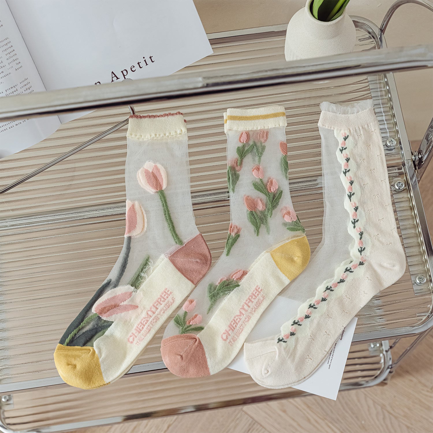 Calcetines Transparentes con Encaje y Bordado de Rosas – Estilo Romántico Vintage