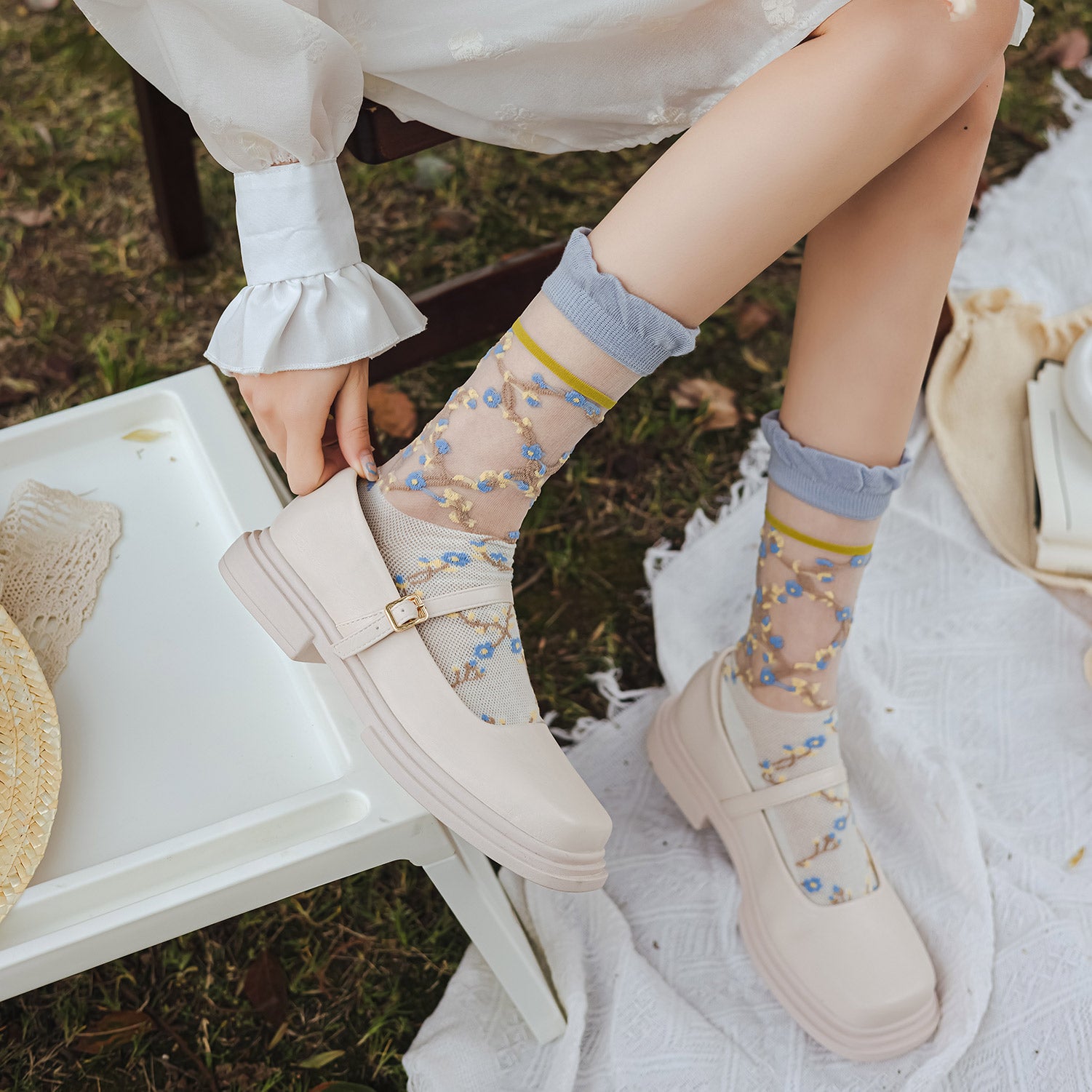 🌼 "Flores de Primavera con Encanto" 💙🧦
