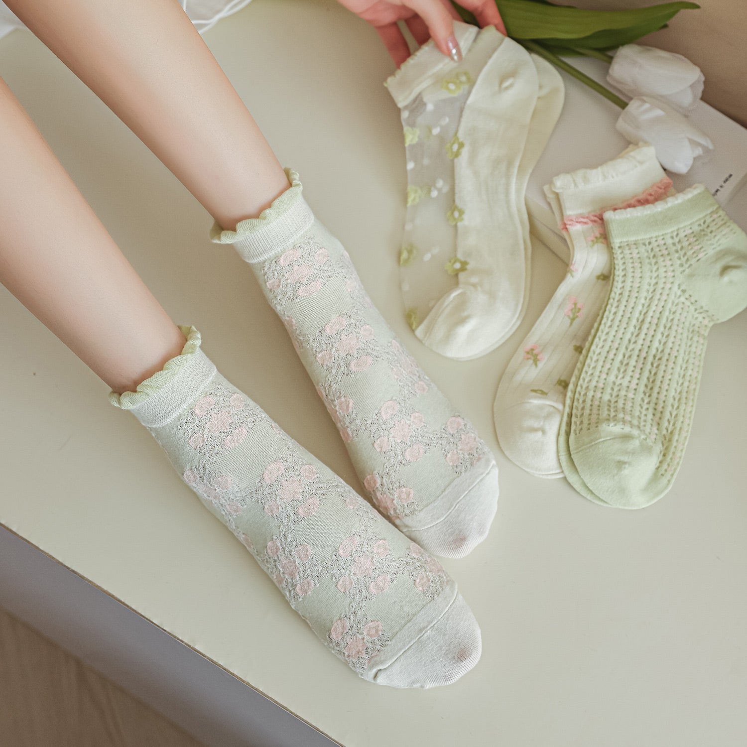 🧁 Calcetines "Dulce Flor de Encaje" 🌸🍃