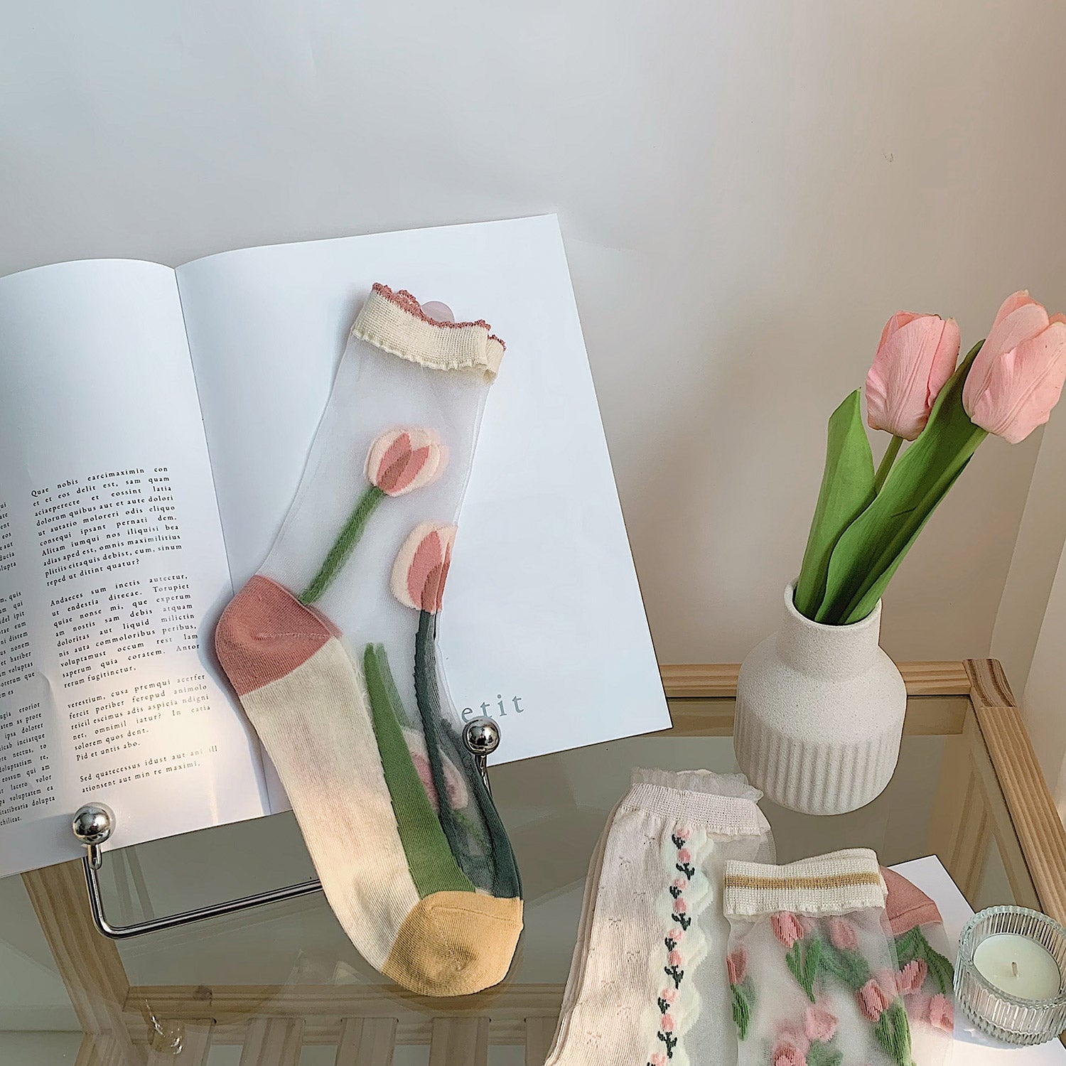 "Dulce Rosa – Calcetines Ligeros y Románticos"