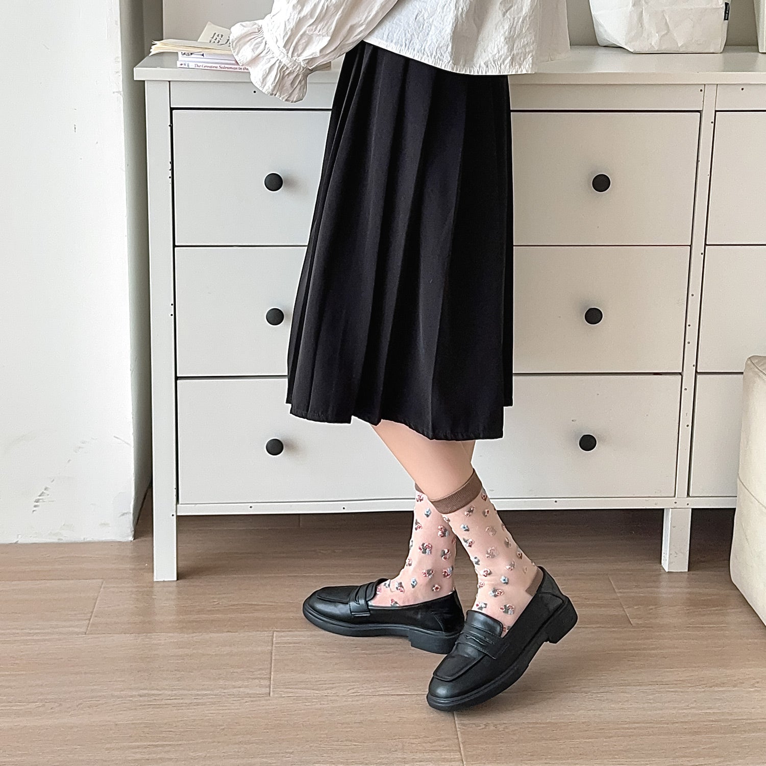 Calcetines de Tul con Flores Bordadas