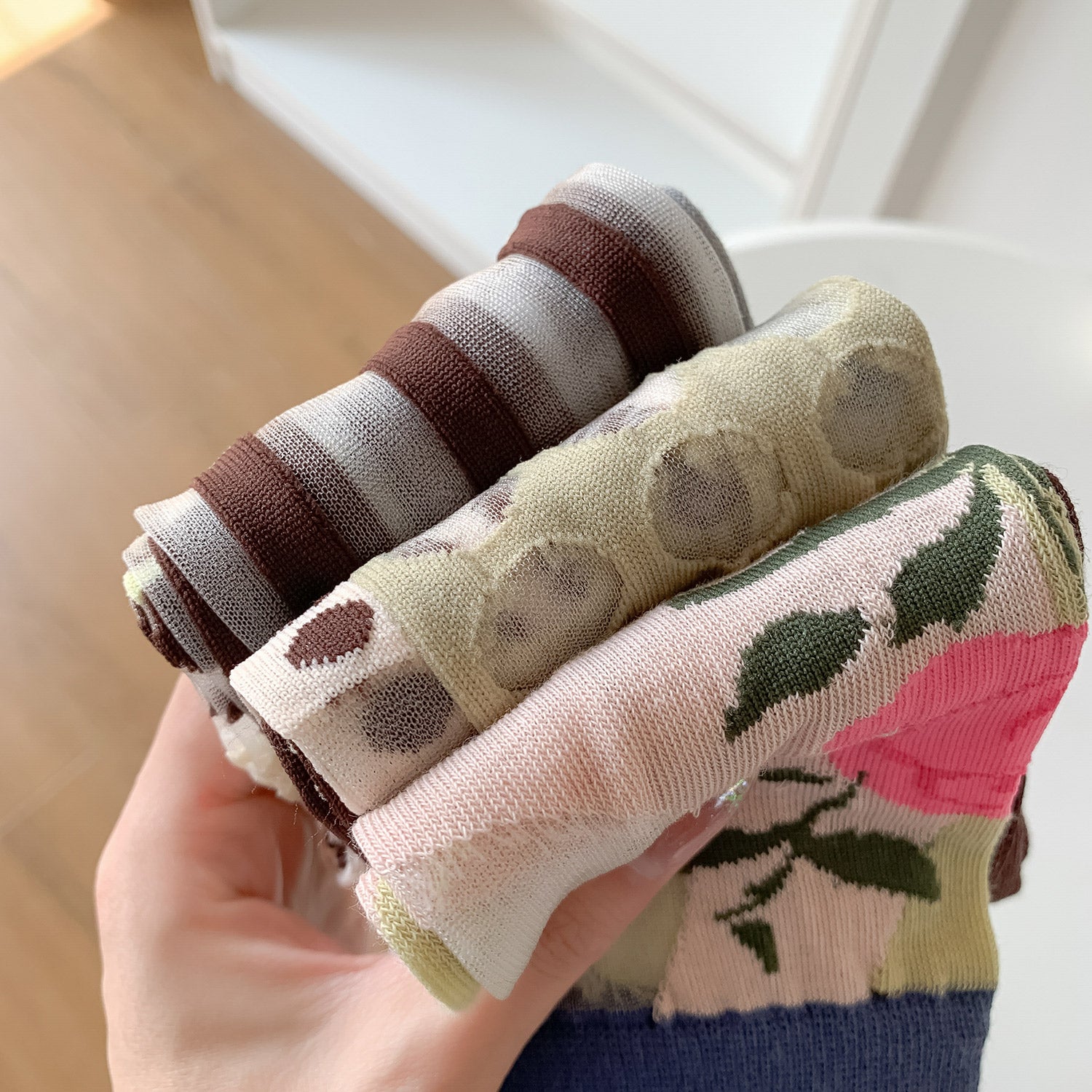 Calcetines Artísticos de Malla Trenzada – Estilo Retro Chic