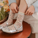 Calcetines Encantados con Flores de Ensueño" 🌸🧦✨
