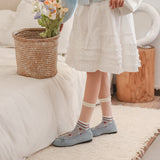 🌼Calcetines Celestes con Mini Flores – Frescura Floral para el Verano