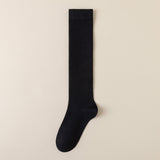 Calcetines Altos de Algodón en Colores Básicos – Suaves y Cómodos