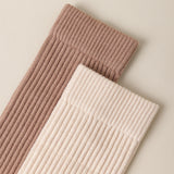 Calcetines Altos de Algodón en Colores Básicos – Suaves y Cómodos