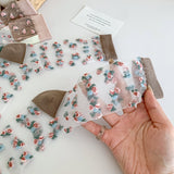 Calcetines de Tul con Flores Bordadas