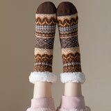 🧦✨ Calcetines Acogedores con Estampado Invernal – Para Días Fríos y Corazones Calientes ❄️❤️