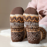 🧦✨ Calcetines Acogedores con Estampado Invernal – Para Días Fríos y Corazones Calientes ❄️❤️