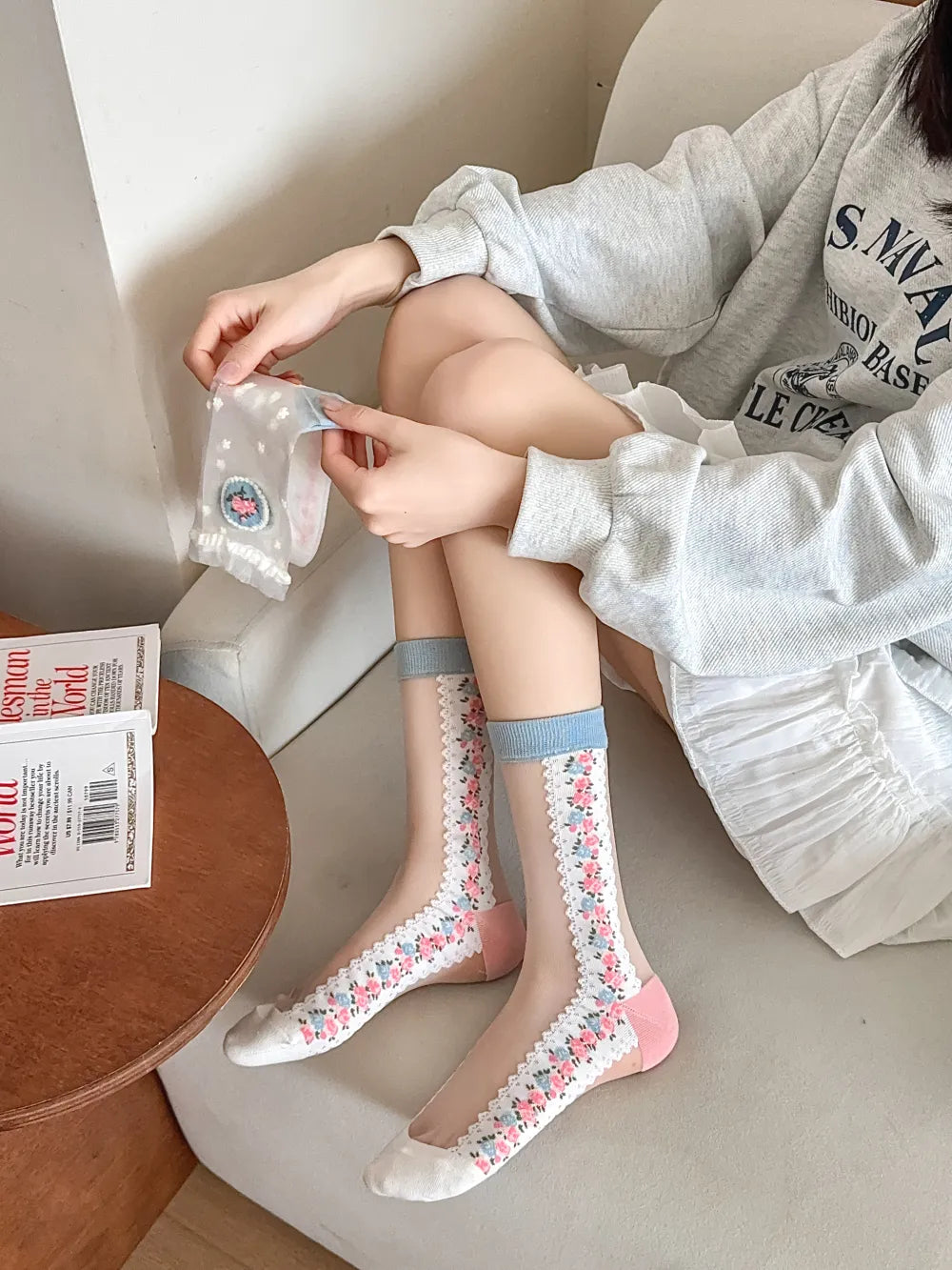 Calcetines de Tul con Bordado Floral