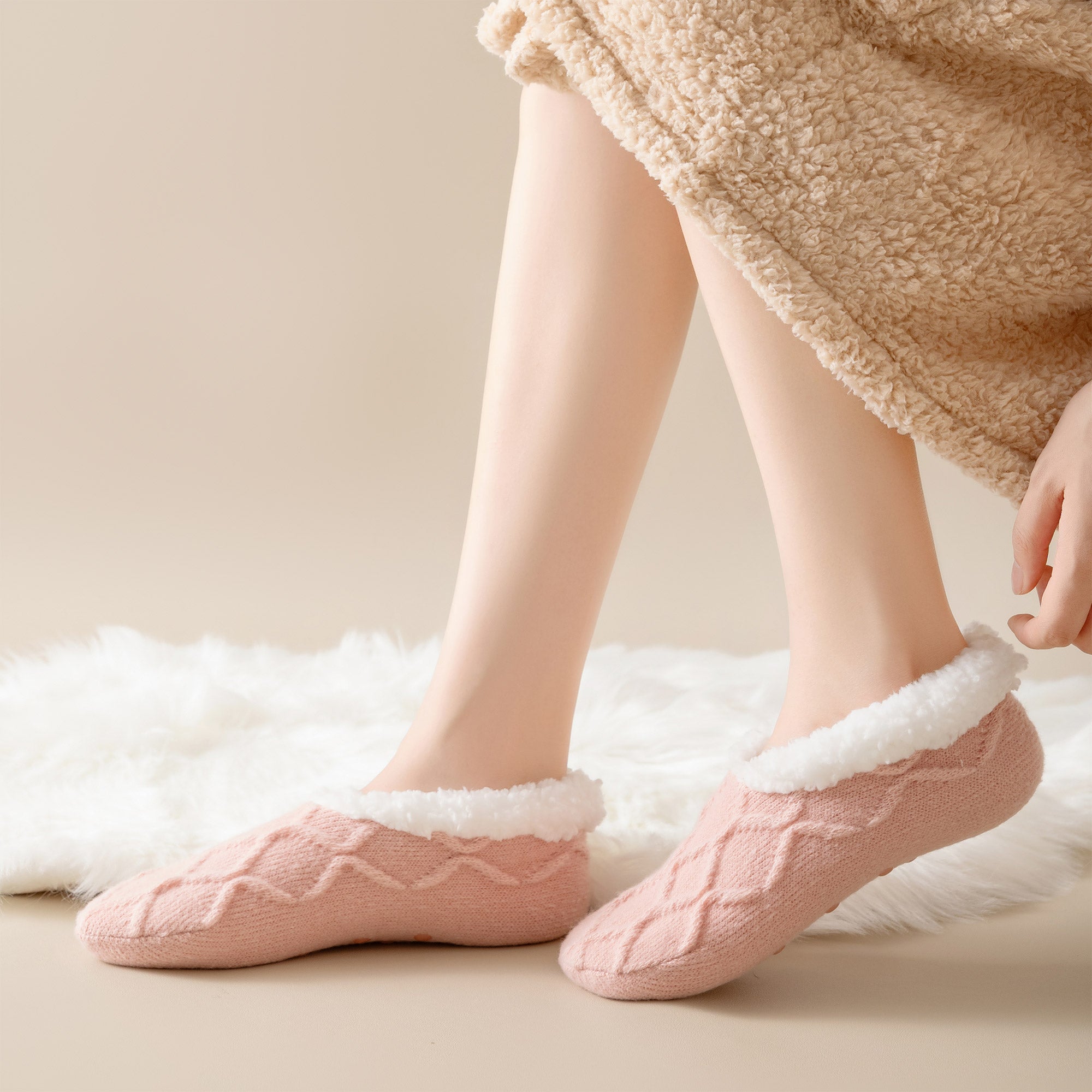 Calcetines Suaves de Invierno con Diseño de Cuadros y Base Antideslizante