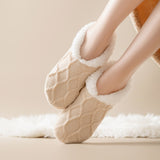 Calcetines Suaves de Invierno con Diseño de Cuadros y Base Antideslizante