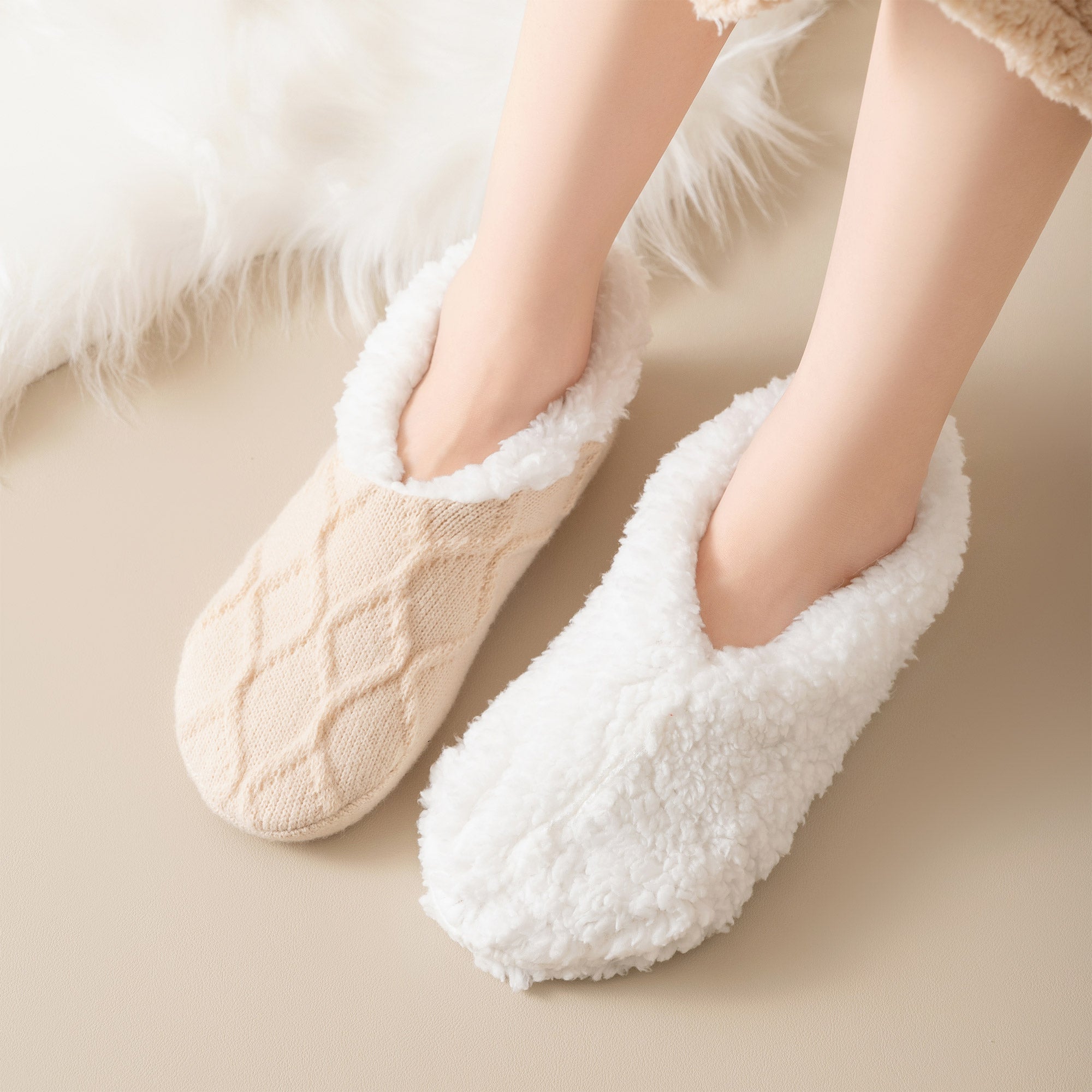 Calcetines Suaves de Invierno con Diseño de Cuadros y Base Antideslizante