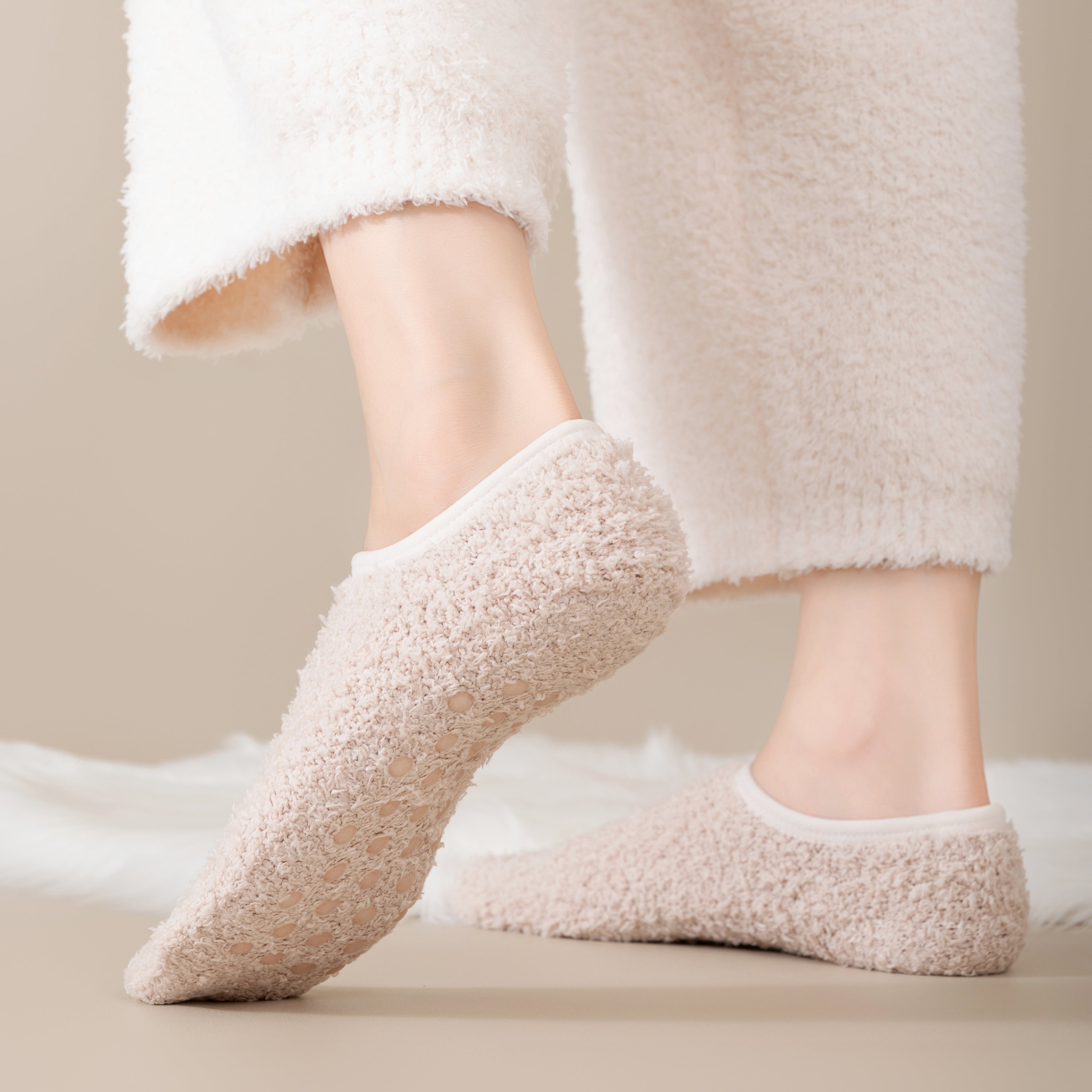 Calcetines Altos de Algodón — Comodidad y Estilo