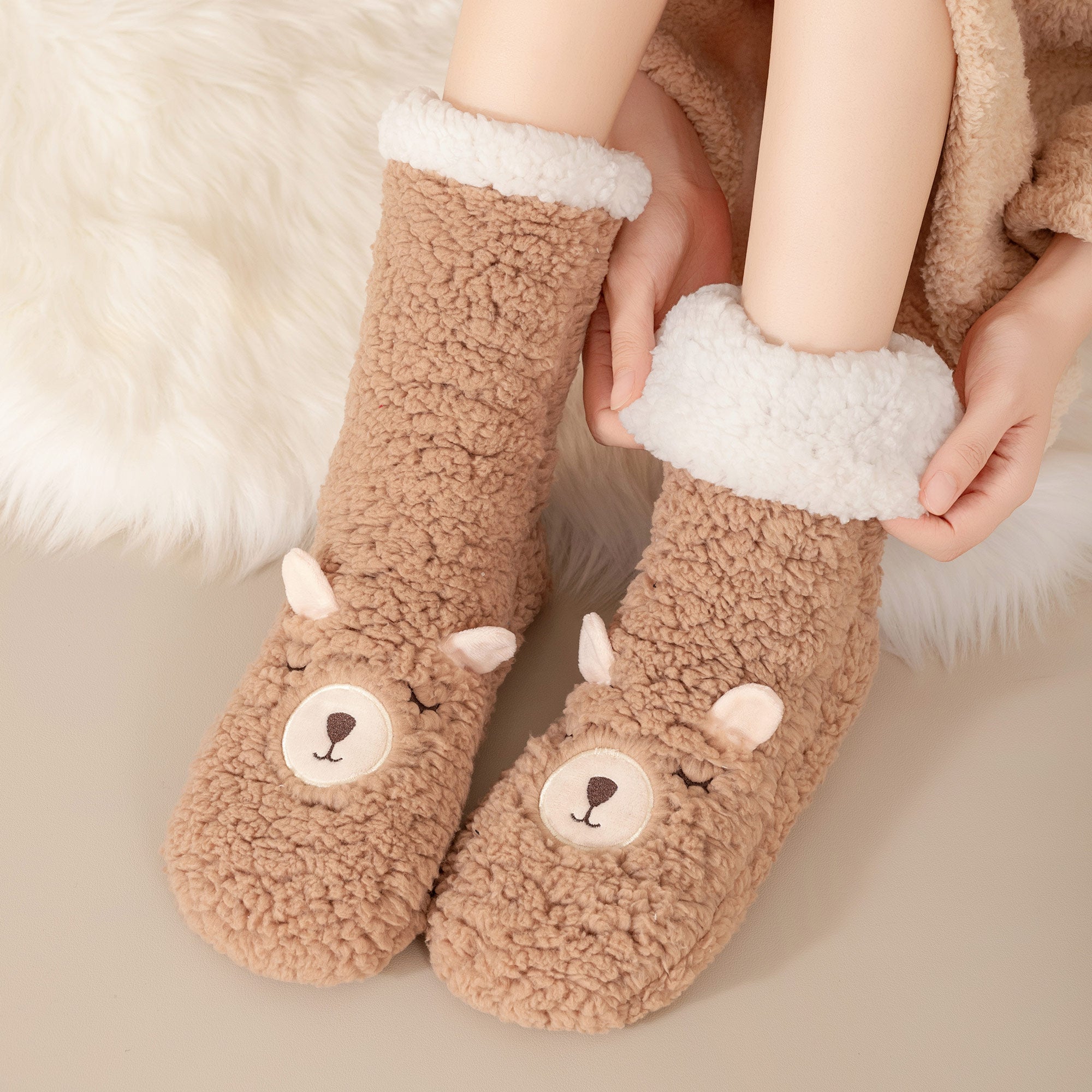 Calcetines Cortos de Felpa con Antideslizante y Estilo Animal