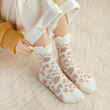 Calcetines Peluditos con Estampado Animal 🐾✨