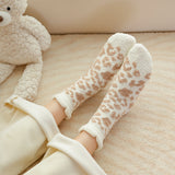 Calcetines Peluditos con Estampado Animal 🐾✨