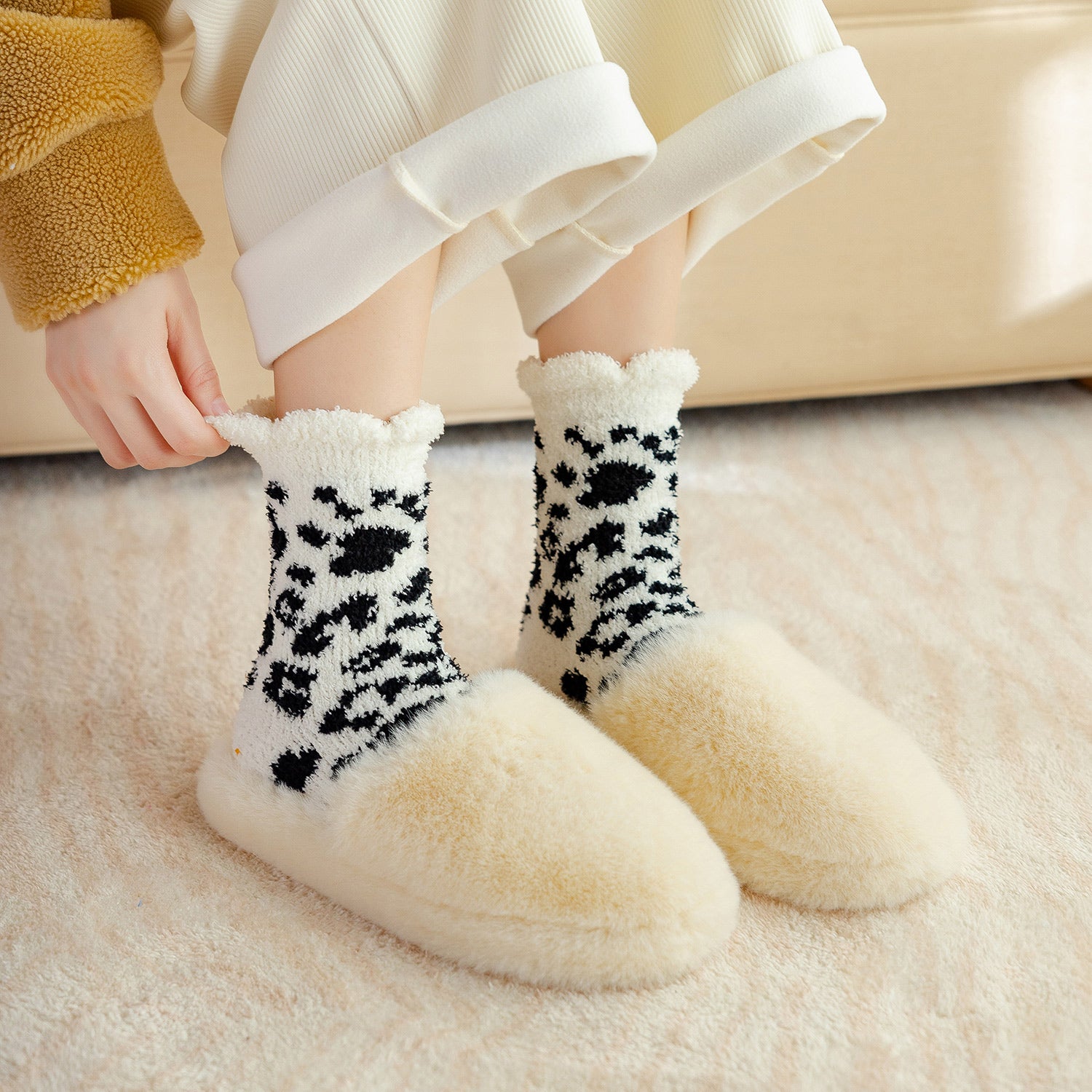 Calcetines Peluditos con Estampado Animal 🐾✨