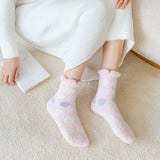 Calcetines de casa afelpados con lunares – cálidos y suaves para invierno