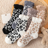 Calcetines Peluditos con Estampado Animal 🐾✨