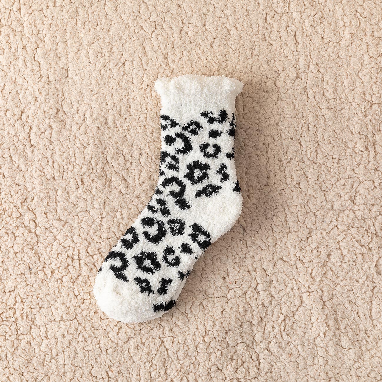 Calcetines Peluditos con Estampado Animal 🐾✨